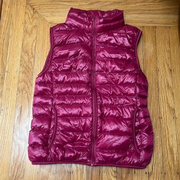 Uniqlo Jackets & Coats Uniqlo Packable Vest Poshmark